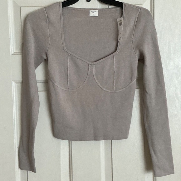 Abercrombie & Fitch long sleeved top - Picture 4 of 4